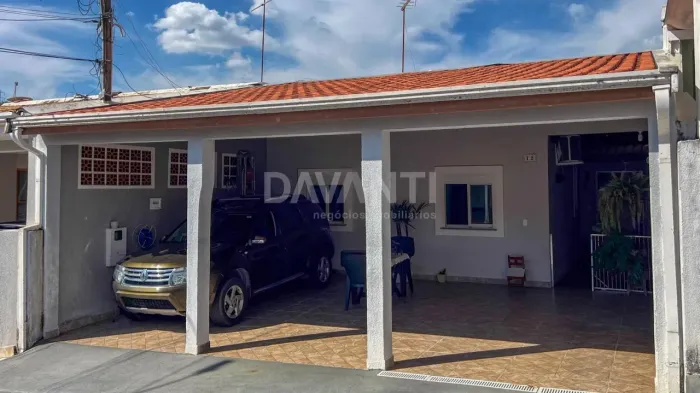 Casa à venda no Condomínio Village Campinas pela Davanti Imóveis.