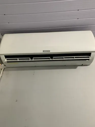 Ar 18000 BTUs 220v Oportunidade - Para Conserto