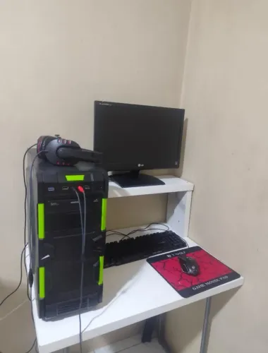 Vendo ou troco computador