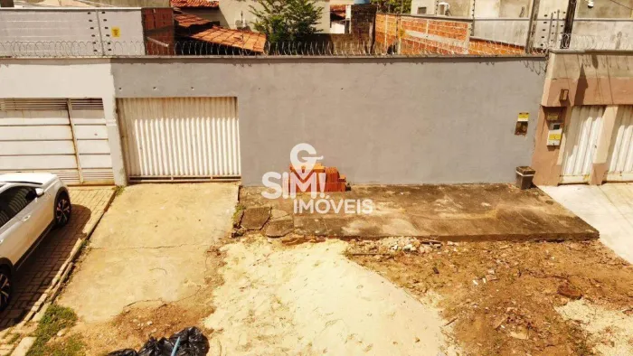 OPORTUNIDADE DE LOTE TODO MURADO NA QUADRA 704 SUL