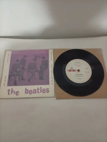 2 Compacto Vinil dos The Beatles anos 60