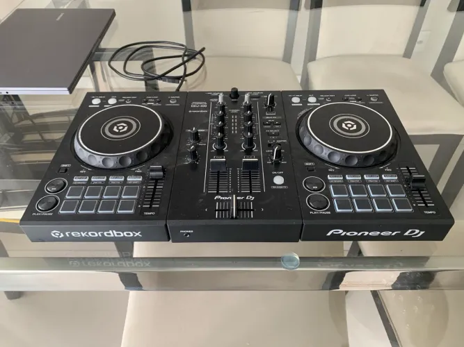DDJ 400 PIONNER - Mesa de Som 