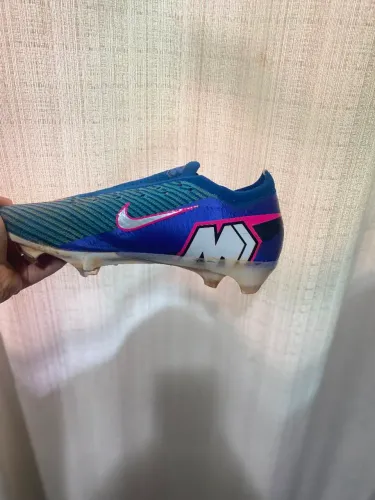 Chuteira nike