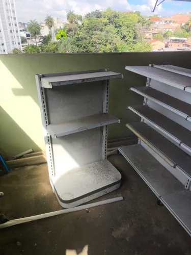 Prateleira de aço e gôndolas de farmácia 