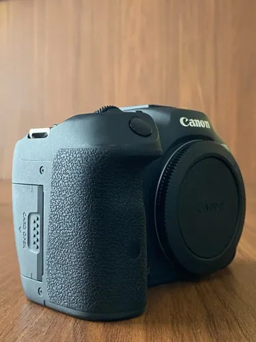 *Canon EOS R7 Excelente Estado - Somente Corpo*