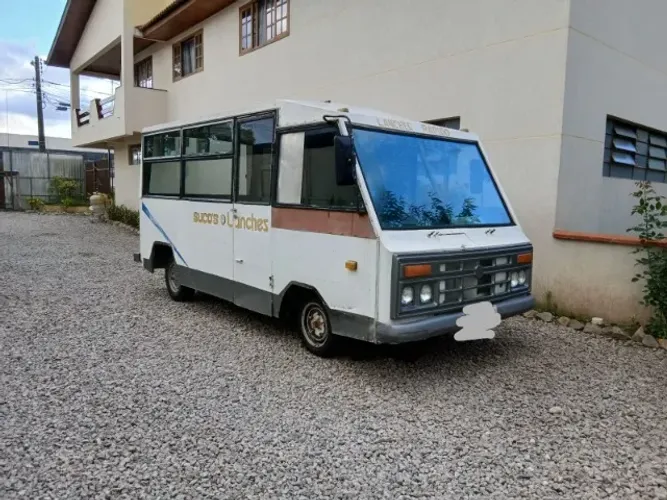 Invel marcopolo ideal para motorhome ou foodtruck