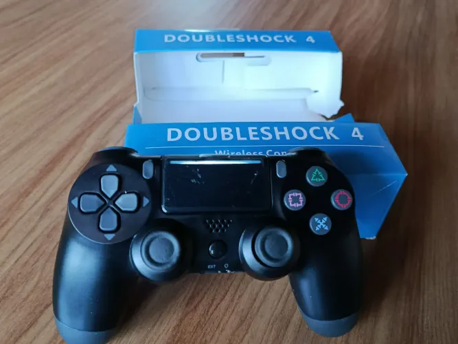 Controle Sem Fio Bluetooth para PS4, PC, Smart TV e Android | Recarregável com Cabo USB