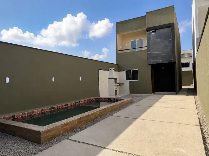 Duplex à venda com piscina | 3 suítes.