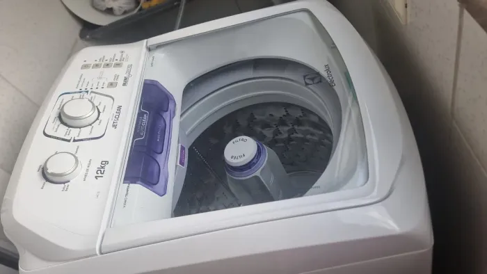 Máquina de lavar Electrolux cesto inox 12kg