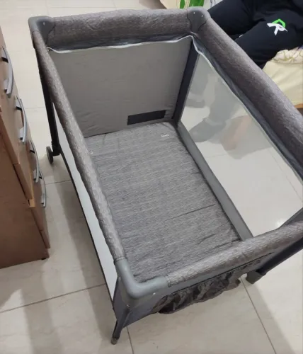 Berço portátil Cosco Cinza