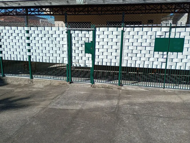 FITA PVC PARA LACRAR O PORTÃO