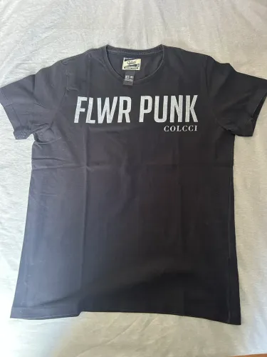 Camiseta Colcci  tamanho M