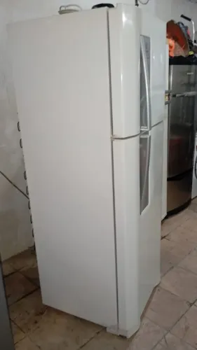 Geladeira frost free Electrolux em perfeito estado