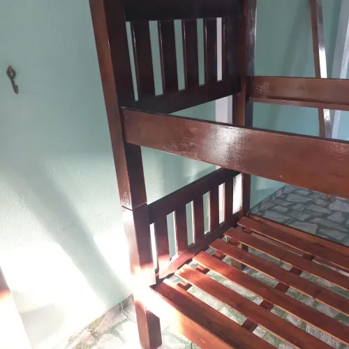 Cama de casal e beliche