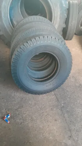 Pneus 7.50-16