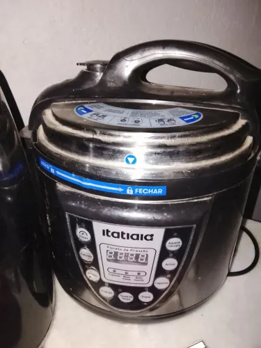 Tv , panela elétrica e caixa de som mundial ideal pra quem está começando agr