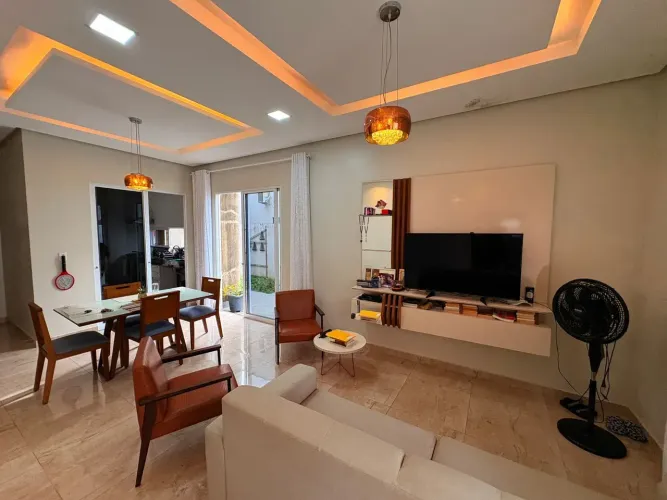 CASA PLATON 3 QUARTOS 670 MIL - FINANCIAVEL