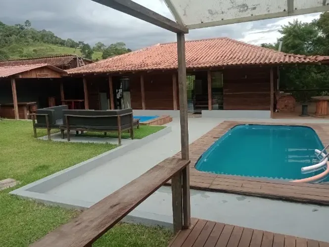 Alugo casa em chácara campina grande do sul próximo barragem do capivari 2 km da BR 116