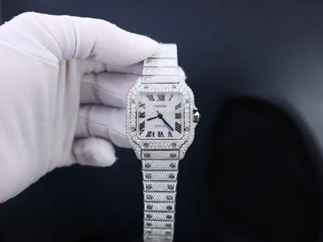 Relógio Cartier Santos Custom com Moissanita Cravejada de Diamantes 35 Milímetros