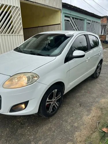 Fiat Palio Essence 1.6 Flex 16V 5P 2013
