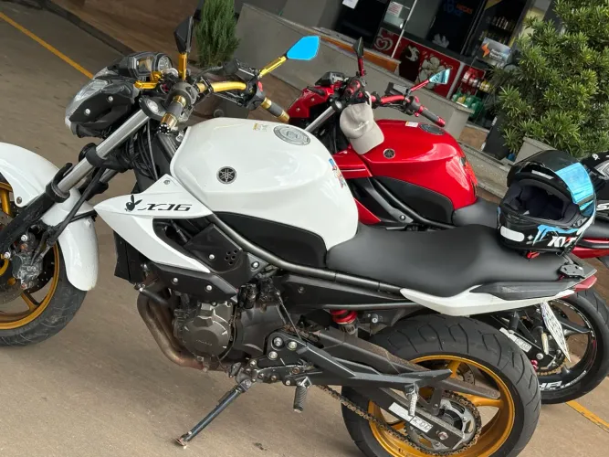 Xj6 2012 pra sair logo comprei outra moto 