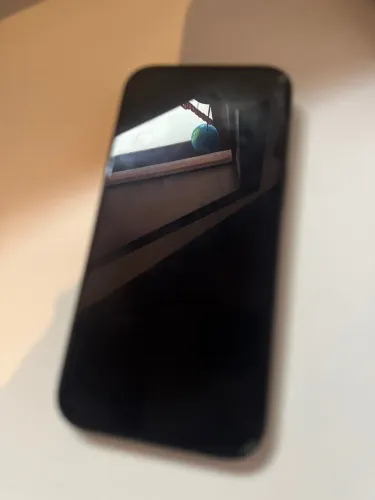 iPhone 15 preto 
