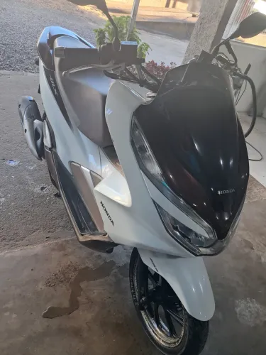 Honda PCX 150 DLX - Excelente Estado / Impecável