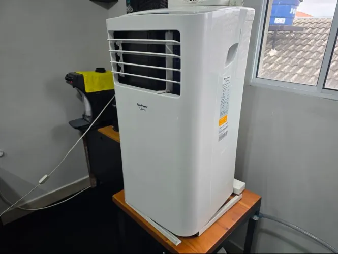 Ar condicionado portátil Midea 12000btus