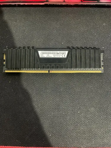 Memoria ram Corsair Vengeance LPX DDR4