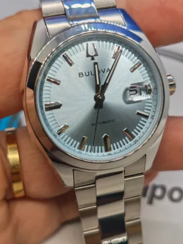 RELOGIO BULOVA SURVAYOR AZUL CLARO AUTOMATICO 96B469