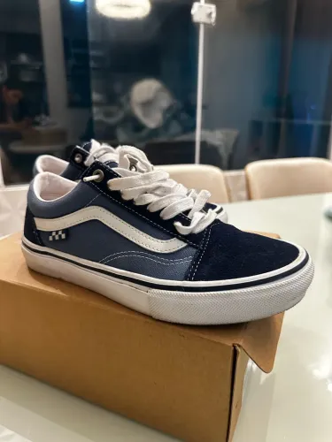 Tennis vans