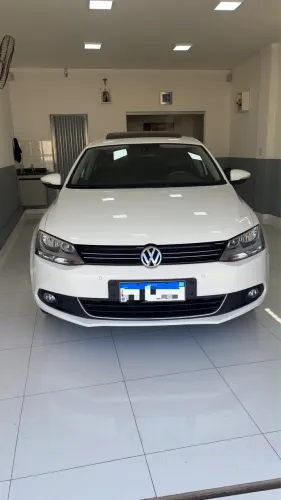 Volkswagen Jetta Highline 2.0 TSI 16V 4P Tiptronic 2013