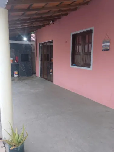 Casa em salinas com piscina e churrasqueira