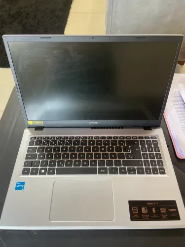 Acer Aspire 3. Super Conservado, única dona (minha esposa). Ótimo para estudantes.