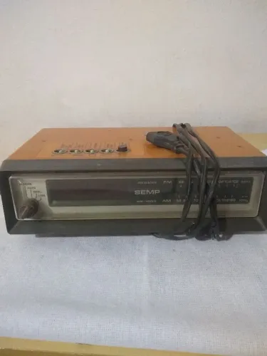 Rádio relógio