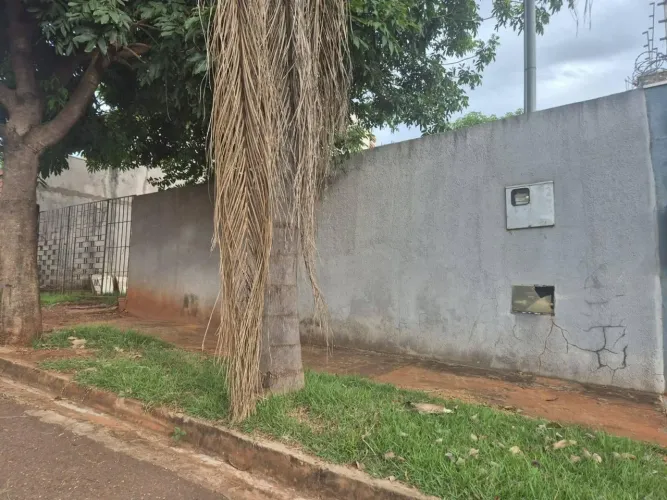 Terreno no Bairro Água Limpa