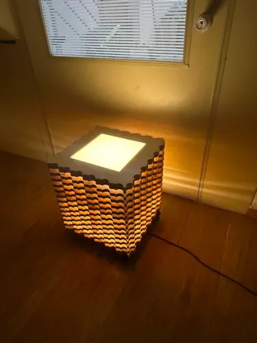 Mesinha luminaria 46cm²