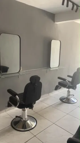 Salão de cabeleireiro já pronto pra trabalhar 