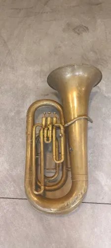 Tuba Yamaha Yeb-201