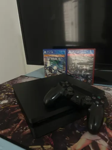 Ps4 slim preto