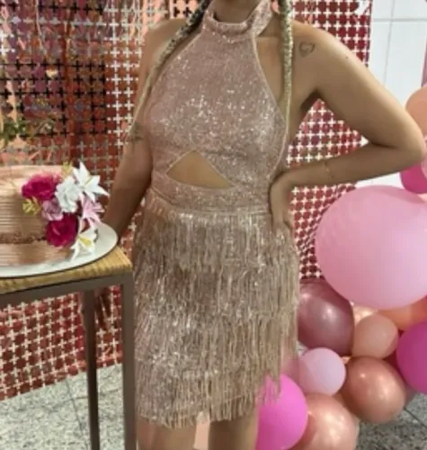 Vestido dourado 