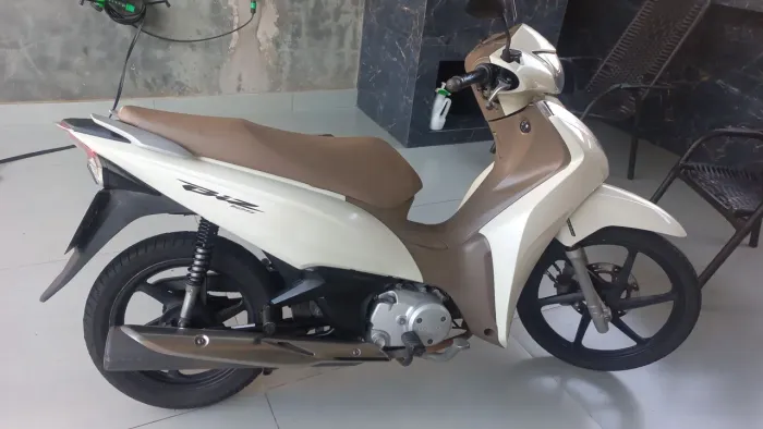 Biz 125 TROCO POR CARRO 