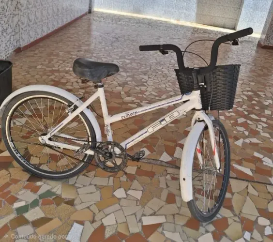 Bicicleta de Aluminio em Ótimo Estado de Conservação