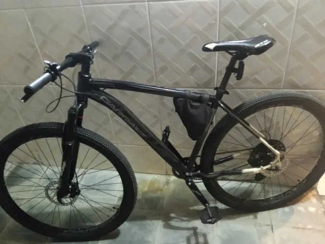 Bike aro 29 de 12 velocidade seminova
