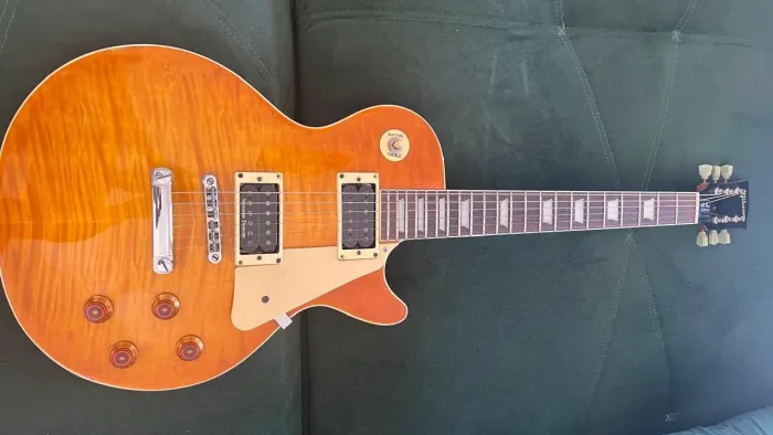 Guitarra Gibson Chinesa