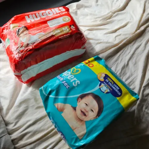 Pacote Aberto - 120 Fraldas - Huggies Supreme Care + Pumpers Confort Sec