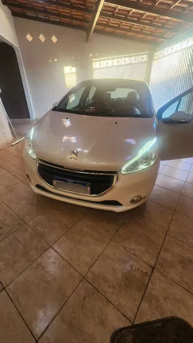 Peugeot 208 Griffe 1.6 Flex 16V 5P Aut. 2015