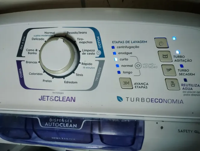 Máquina Eletrolux funcionando