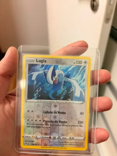 Carta Pokémon - Lugia 132/185 | NM | Voltagem Vívida