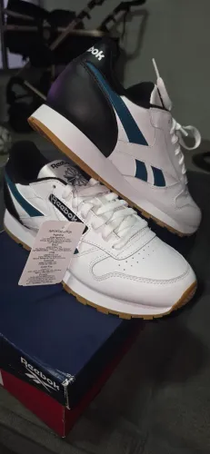 Tenis REEBOK CL LEATHER N'40 POR QUE É GRANDE 39   NOVO 